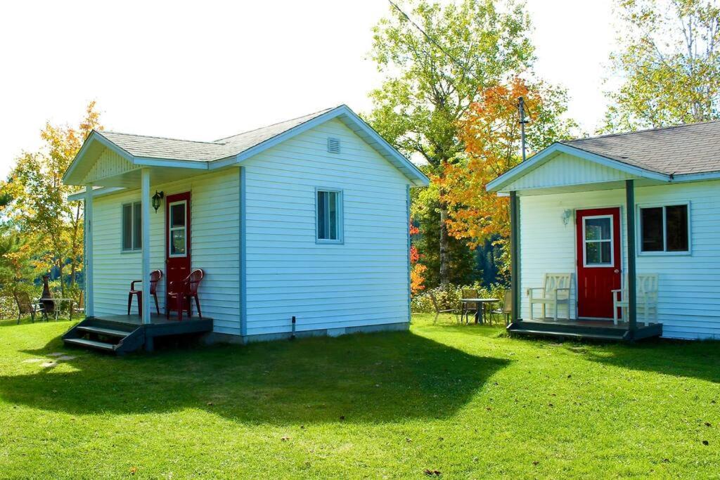 Chalet Au Bord Du St-Maurice La Tuque Ngoại thất bức ảnh