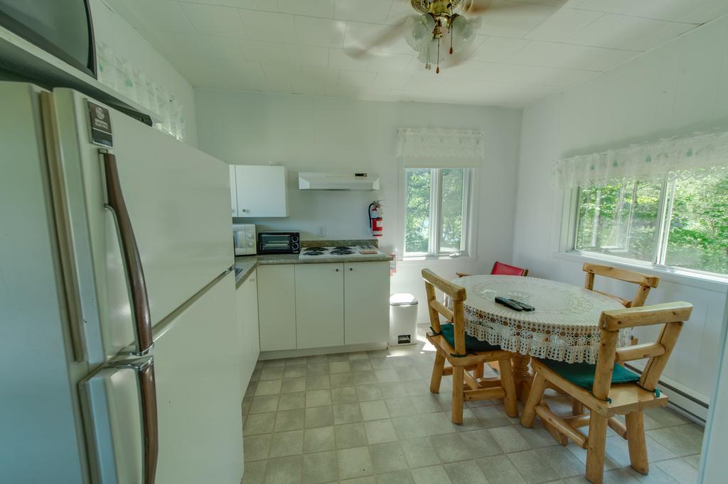Chalet Au Bord Du St-Maurice La Tuque Ngoại thất bức ảnh